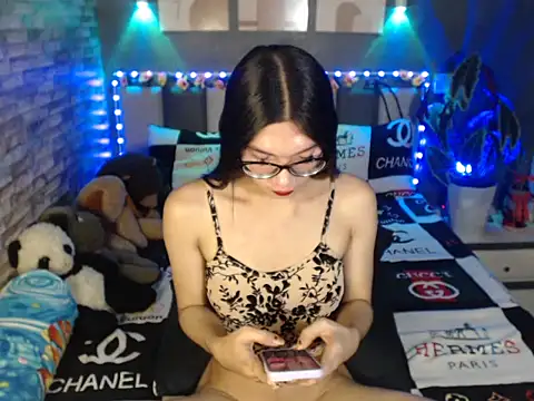 HotNathalie6900 online show from 04.10.26