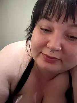 Snapshot of Alternative_PeachX chatting on 12.01.25 Alternative PeachX online show from 12.01.25