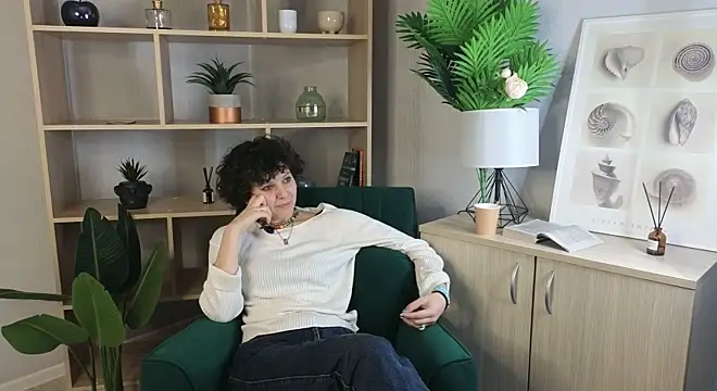 PhebeCharron online show from 10.21.25