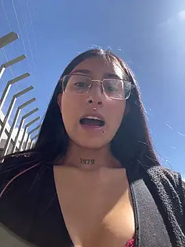 Violeet-Smith online show from 11.27.25