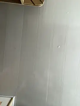 Violeet-Smith online show from 12.17.25