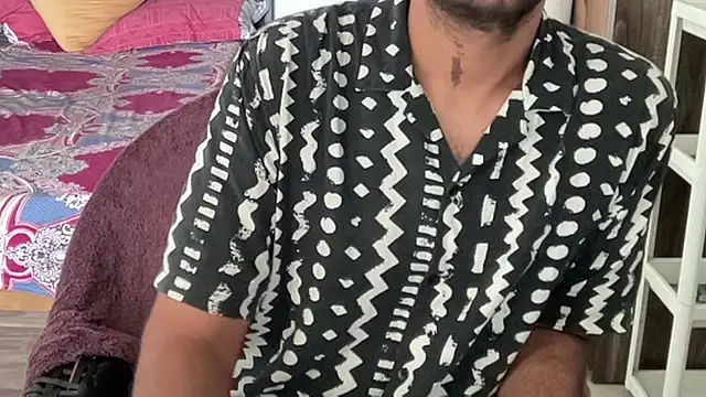 MakeMeAwareAah online show from 10.26.25