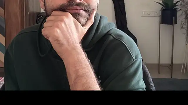 MakeMeAwareAah online show from 01.12.26