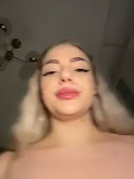 HugeBoobsAlice online show from 02.08.26