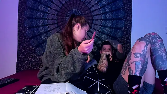 Snapshot of cleoo_jhonny chatting on 02.12.26 cleoo jhonny online show from 02.12.26