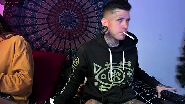 Snapshot of cleoo_jhonny chatting on 02.21.26 cleoo jhonny online show from 02.21.26