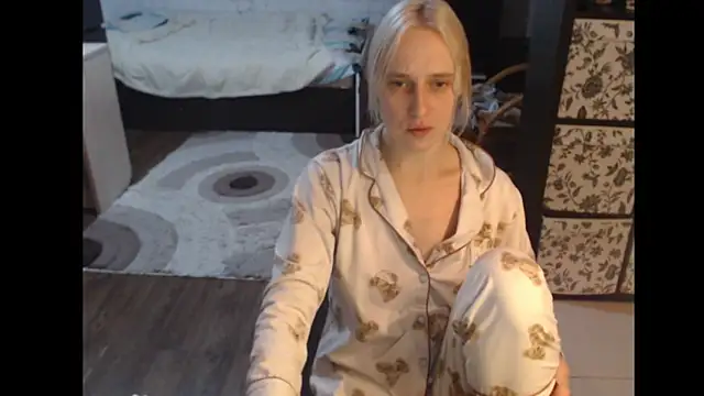 Snapshot of Lucky-Sweet_Bb chatting on 10.22.25 Lucky-Sweet Bb online show from 10.22.25