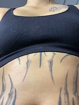 Snapshot of Abby_Evanns1 chatting on 10.29.25 Abby Evanns1 online show from 10.29.25