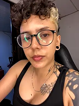 Snapshot of Abby_Evanns1 chatting on 10.30.25 Abby Evanns1 online show from 10.30.25