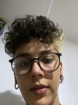 Snapshot of Abby_Evanns1 chatting on 11.23.25 Abby Evanns1 online show from 11.23.25