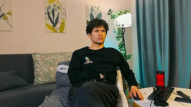 Snapshot of elvano_et chatting on 11.21.25 elvano et online show from 11.21.25