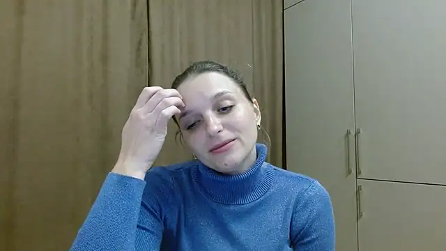 Snapshot of ElisSky301 chatting on 11.07.25 ElisSky301 online show from 11.07.25