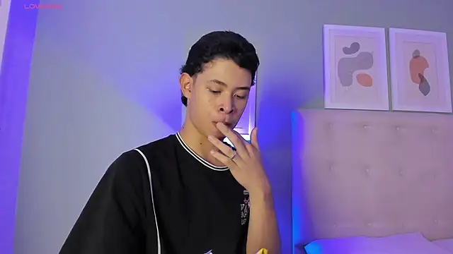 ApoloRicci online show from 03.02.26