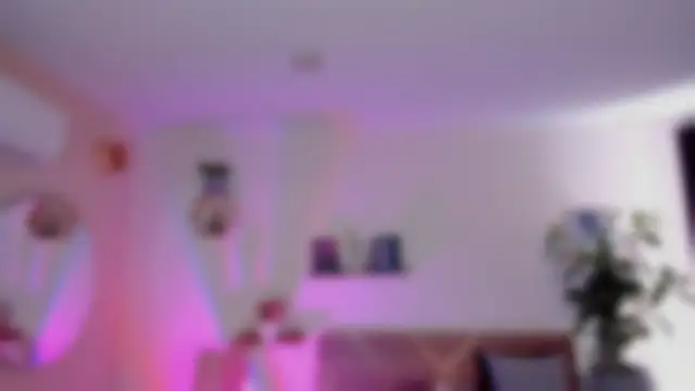 YariRose online show from 04.20.26