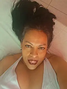 Snapshot of viviana-sexi chatting on 04.11.26 viviana-sexi online show from 04.11.26