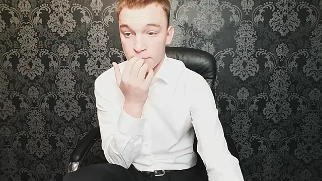 Snapshot of Derek_Banville chatting on 10.28.25 Derek Banville online show from 10.28.25