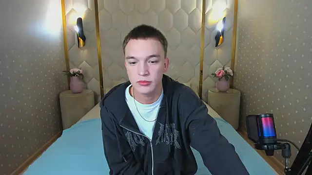 Snapshot of Derek_Banville chatting on 11.11.25 Derek Banville online show from 11.11.25