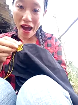 Snapshot of Phantamay chatting on 10.27.25 Phantamay online show from 10.27.25