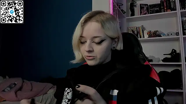 Holy Mistress S online show from 01.16.26