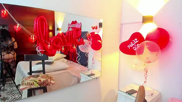 Snapshot of Angyrios chatting on 02.11.26 Angyrios online show from 02.11.26