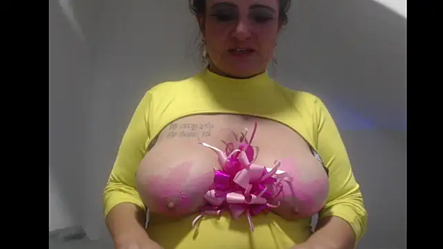 Debora Cienfuegos25 online show from 02.03.26