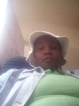 blackbeautyxx92 online show from 11.04.25