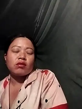 Nadia-a online show from 10.22.25