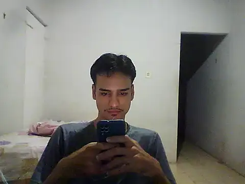 Snapshot of godboy_69 chatting on 11.01.25 godboy 69 online show from 11.01.25