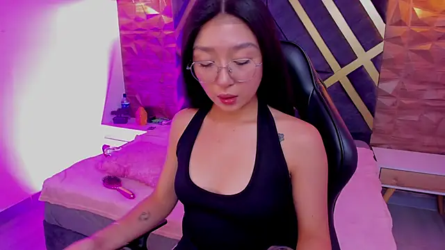 sydney miller  online show from 04.13.26