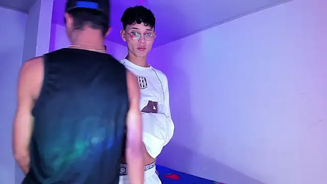 Snapshot of boyswantingplay chatting on 02.06.26 boyswantingplay online show from 02.06.26