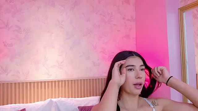 AdelineJhones online show from 12.17.25