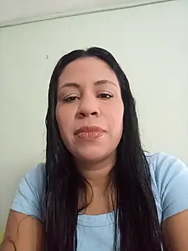 LeilaTaylor online show from 12.14.25