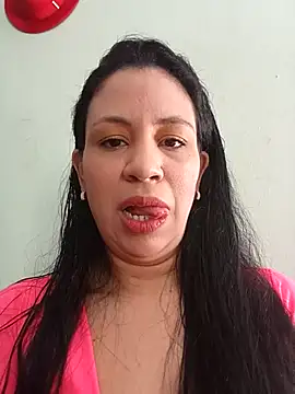 LeilaTaylor online show from 12.22.25