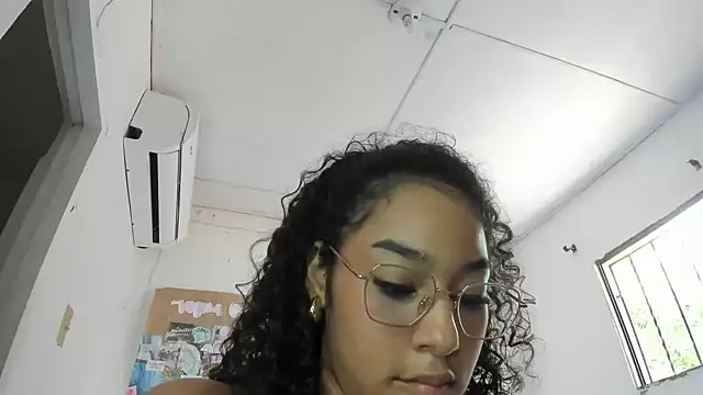 emily stars1 online show from 03.14.26