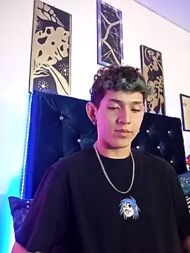 Snapshot of Yorsamm_and_friends chatting on 10.27.25 Yorsamm and friends online show from 10.27.25