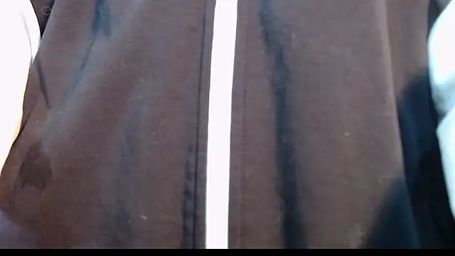 Snapshot of Yorsamm_and_friends chatting on 11.04.25 Yorsamm and friends online show from 11.04.25