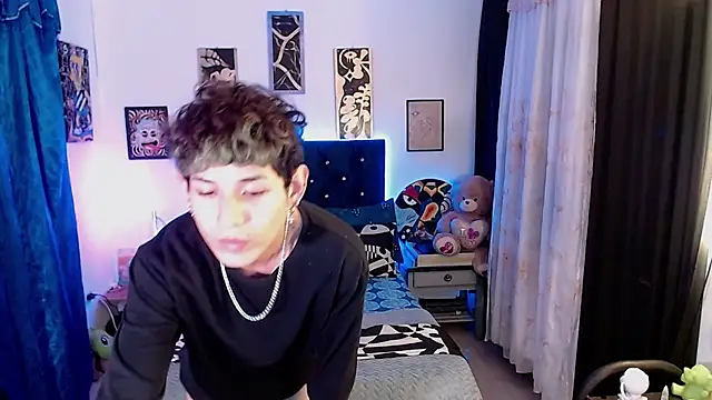 Snapshot of Yorsamm_and_friends chatting on 11.29.25 Yorsamm and friends online show from 11.29.25