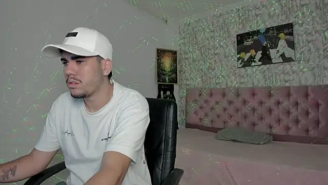 Snapshot of master_dante_1 chatting on 11.14.25 master dante 1 online show from 11.14.25