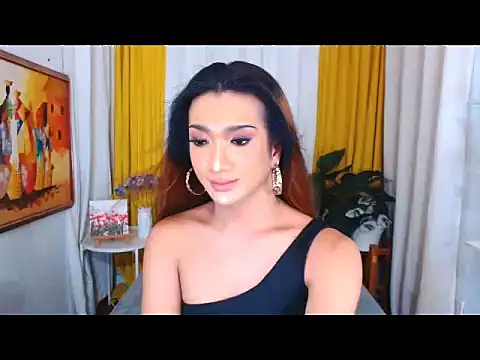 Snapshot of DianaFierce chatting on 11.30.25 DianaFierce online show from 11.30.25