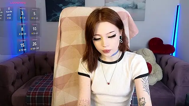 Emma Kirks online show from 02.28.26