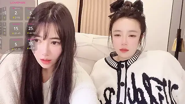 Snapshot of Follyise chatting on 02.01.26 Follyise online show from 02.01.26