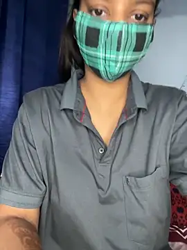 Snapshot of Cute_Marina chatting on 10.27.25 Cute Marina online show from 10.27.25