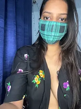 Snapshot of Cute_Marina chatting on 11.29.25 Cute Marina online show from 11.29.25