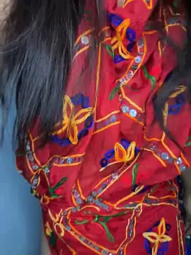 Snapshot of Cute_Marina chatting on 11.30.25 Cute Marina online show from 11.30.25