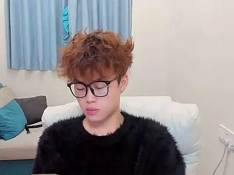 L1kuto online show from 10.25.25