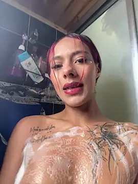 Emilyy-18 online show from 11.24.25