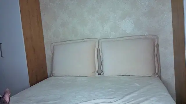 Snapshot of MissNatali_ chatting on 11.15.25 MissNatali online show from 11.15.25