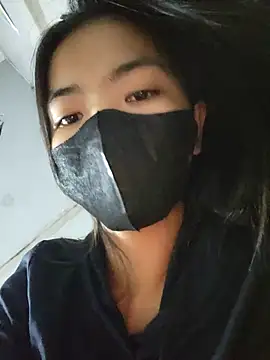 Snapshot of Ursexy_pinay_skinnyxx chatting on 11.15.25 Ursexy pinay skinnyxx online show from 11.15.25