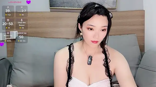 upoo7lt online show from 11.14.25