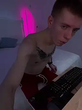 Snapshot of Cristian__Dior chatting on 02.22.26 Cristian Dior online show from 02.22.26